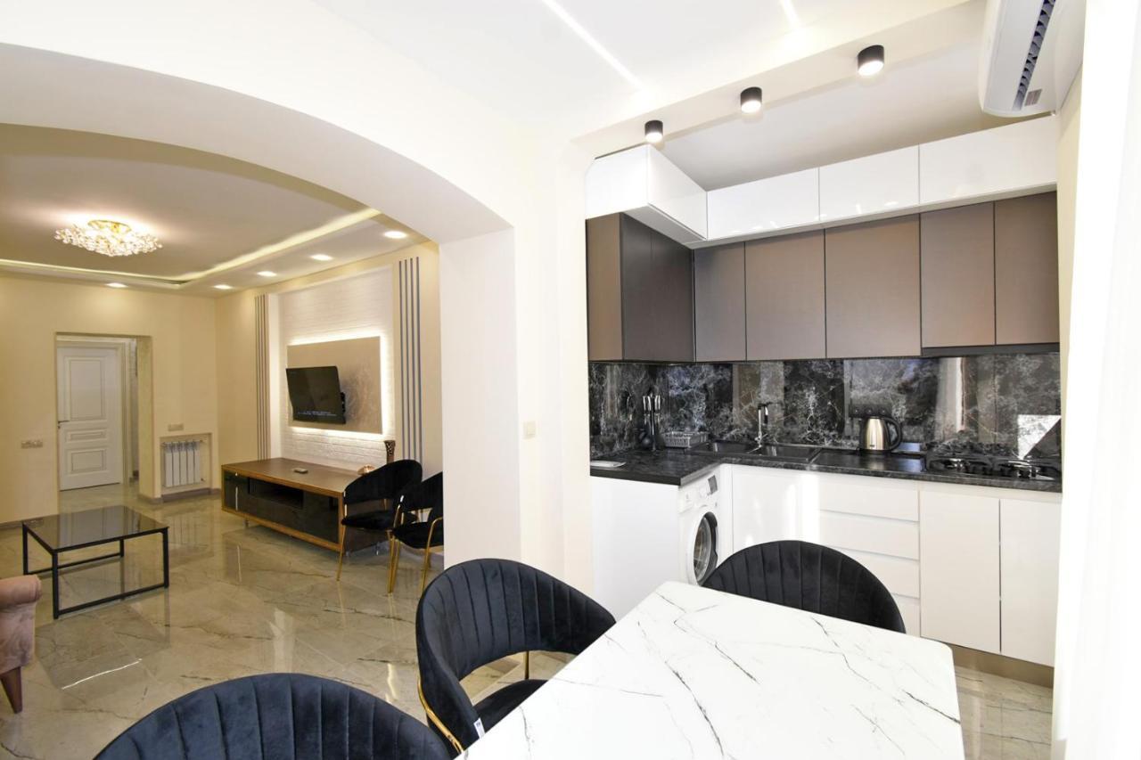 Art Apart 10 Yerevan Ngoại thất bức ảnh